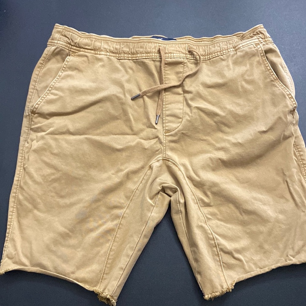 Mens Hollister tapered khaki short